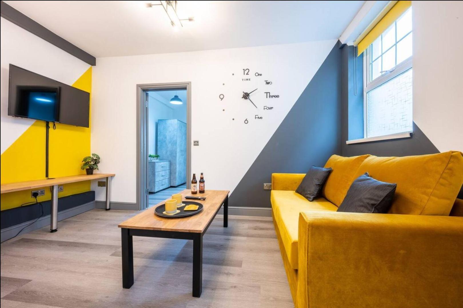 Stunning One Bedroom Apartments Near Shops & Central 카디프 외부 사진